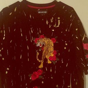 Makobi brand tiger rose T-shirt